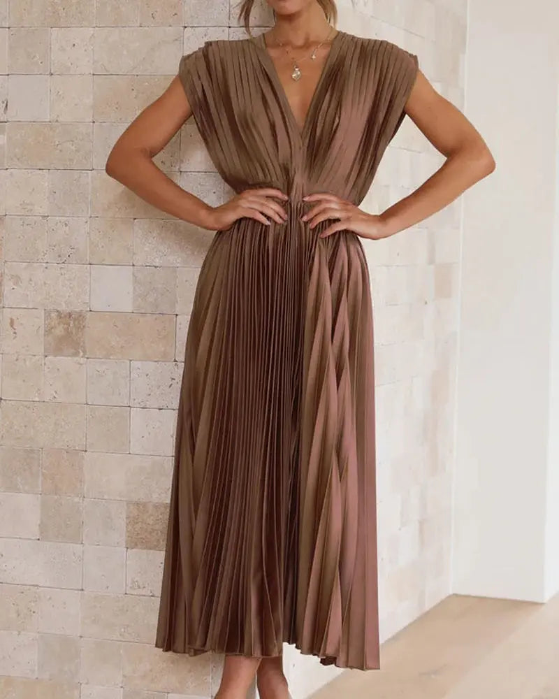 Elegancia atemporal: Vestido drapeado con cuello en V y falda plisada benefiyou