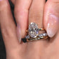 Anillo Abierto con Lágrima Brillante para Mujer