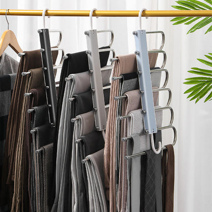 Percha para varios pantalones que ahorra espacio