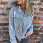 Chaqueta de mezclilla de patchwork con estampado de leopardo de moda
