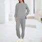 Conjunto de dos piezas de sudadera y pantalones acogedores para mujer