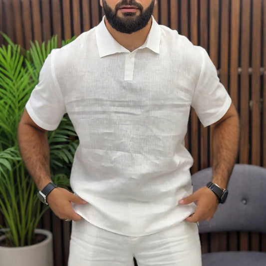 Camiseta blanca con cuello solapa para hombre