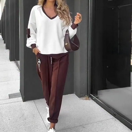 Conjunto de sudadera con capucha y pantalones jogger con bloques de color