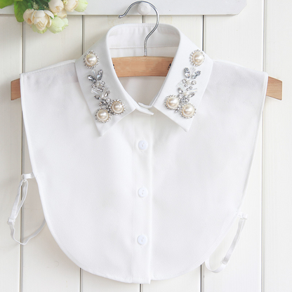 Elegante collar falso de perlas falsas y pedrería
