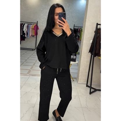 Conjunto de camiseta de escote en V con brillo y pantalones con cordón
