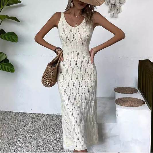 Elegante vestido puntelle de punto con escote en V