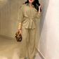 Set de camisa con cordón y pantalones anchos de mujer