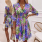 Vestido Floral Línea A con Escote en V – Cintura Fruncida, Dobladillo con Volantes, Listo para el Verano 🌸