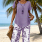 Conjunto de 2 piezas con camiseta asimétrica femenina y pantalones capri