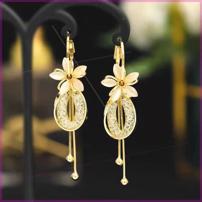 📢📢¡50% DE DESCUENTO! ⏰Pendientes colgantes con borlas de flores elegantes