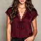 👚 ¡50% DE DESCUENTO AHORA! 🌙 Camiseta de encaje de escote en V para mujer – manga corta, elegante y de día a noche – empalme de encaje intrincado, caída relajada, encanto 🌸 femenino
