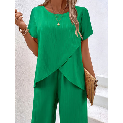 Outfit Casual de Top Asimétrico y Pantalones de Pierna Ancha para Mujer
