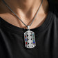 🛡️ ¡50% DE DESCUENTO! ✨ Dije de Protección para Hombre – Acero Inoxidable con Detalles Religiosos Vintage y Toques de Color 🔱
